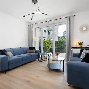 Miedziana By Renters Apartament